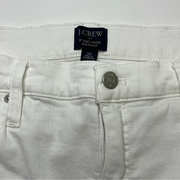 J Crew, 9'' MID-Rise white skinny jean in signature stretch, size 32. - Picture 6 of 6